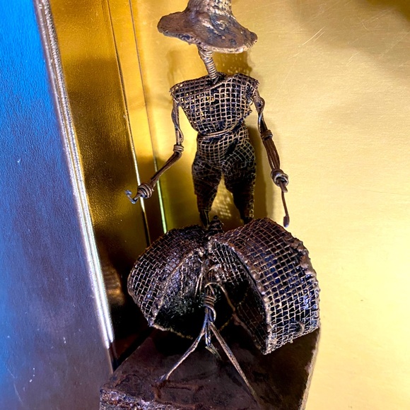 MID CENTURY MODERNIST ART WIRE SCUPTURE DRUMMER FIGURE 5.25” - Picture 7 of 11